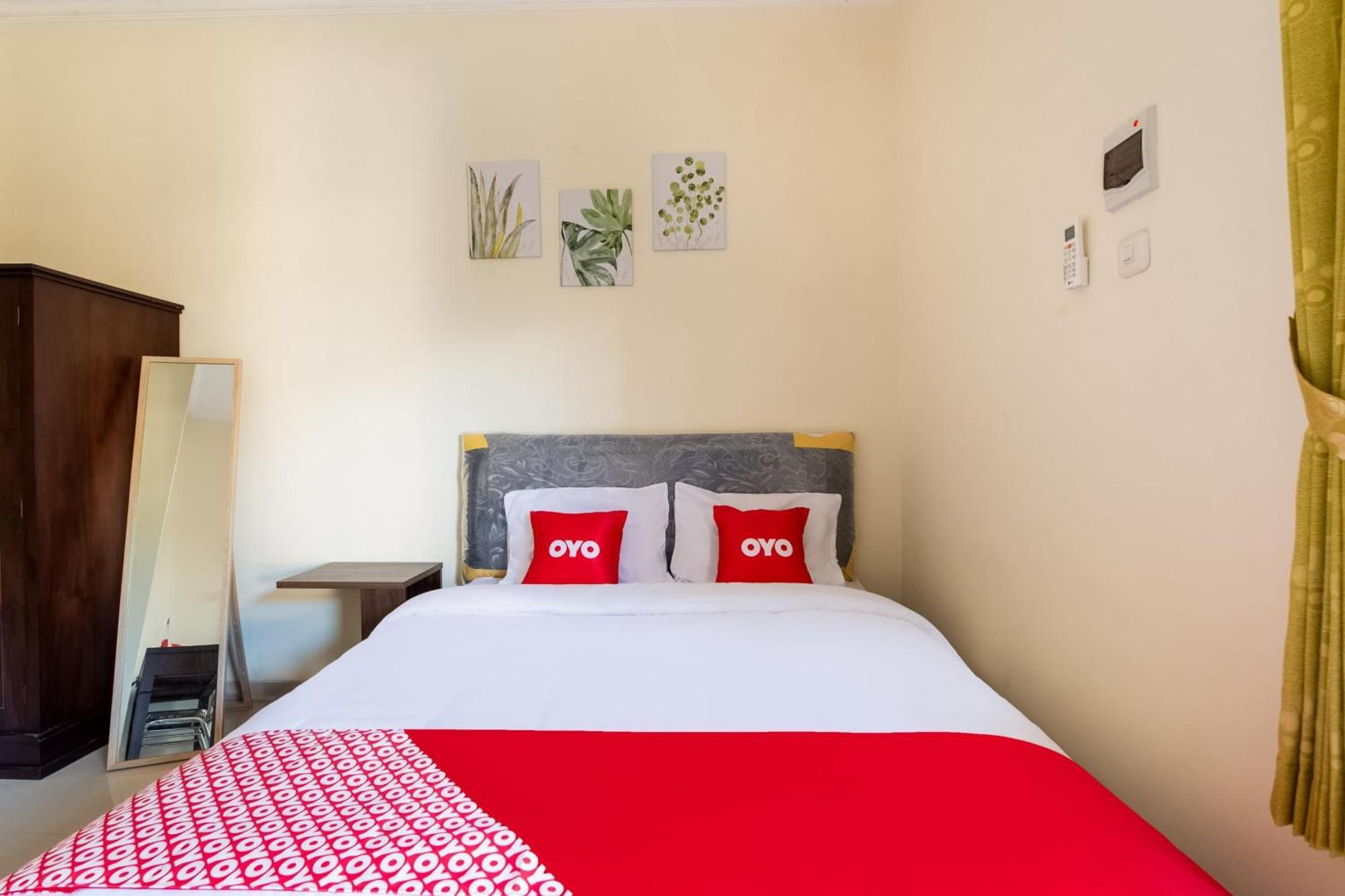 Oyo Life 3398 Griya Rm 19 Syariah Hotel Surabaya Eksteriør billede
