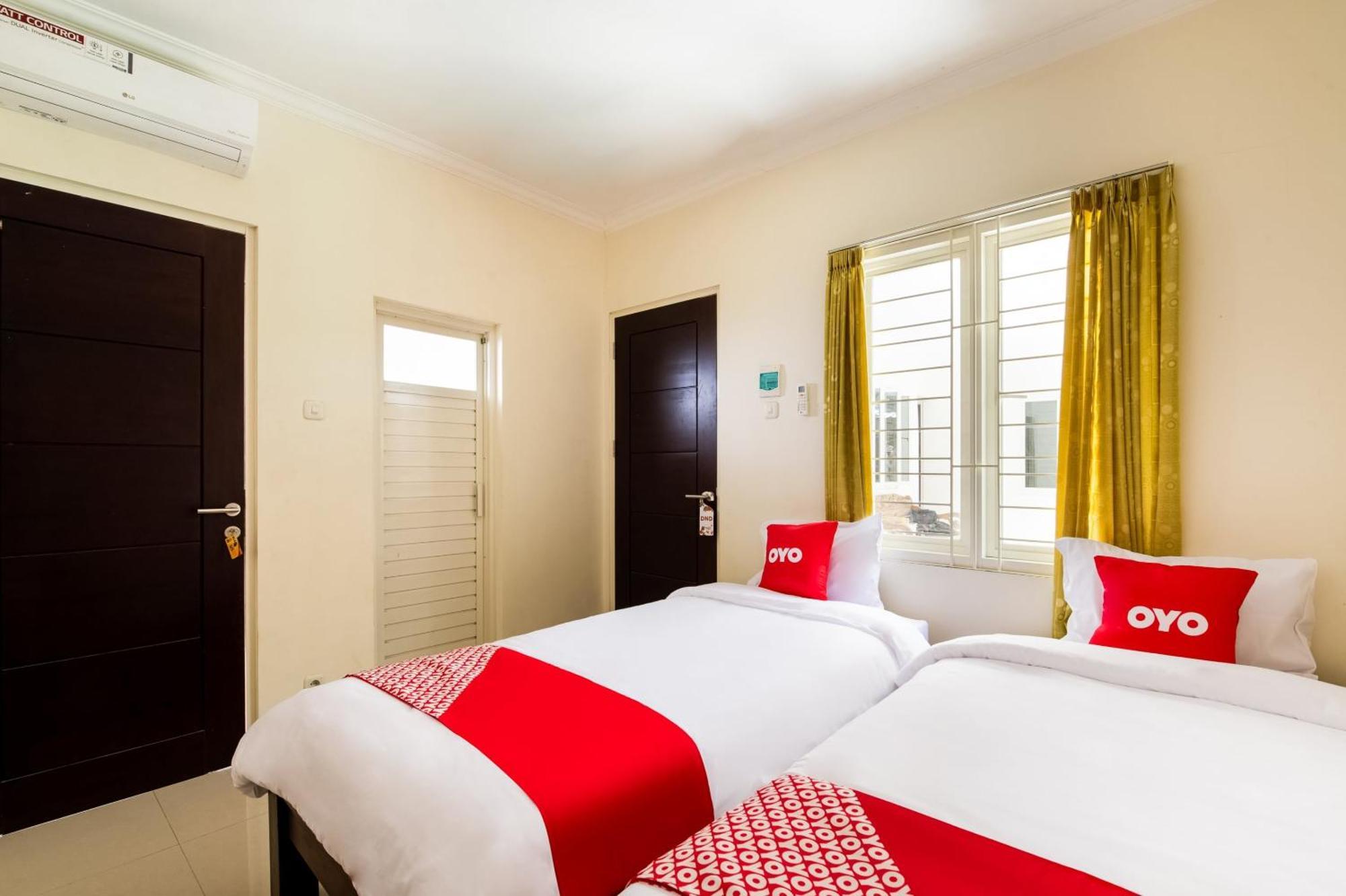 Oyo Life 3398 Griya Rm 19 Syariah Hotel Surabaya Eksteriør billede