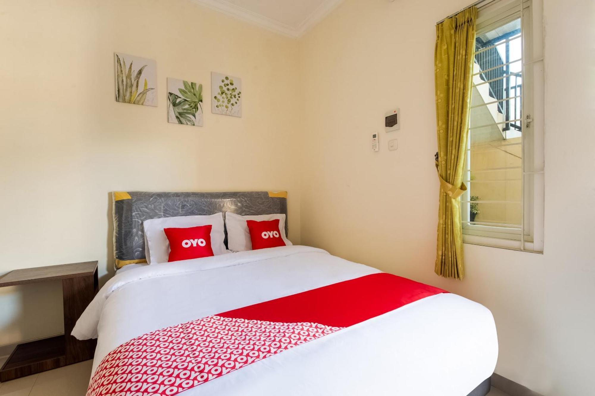 Oyo Life 3398 Griya Rm 19 Syariah Hotel Surabaya Eksteriør billede